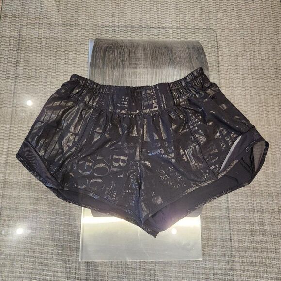 Lululemon Hotty Hot Short II *2.5" Manifesto - Picture 2 of 10